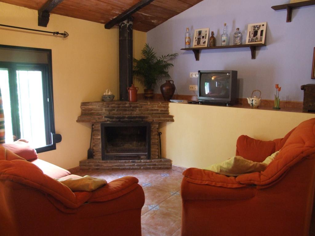 Гостьовий будинок Casa La Rosa P.N. Sierra De Grazalema Бенамаома Екстер'єр фото