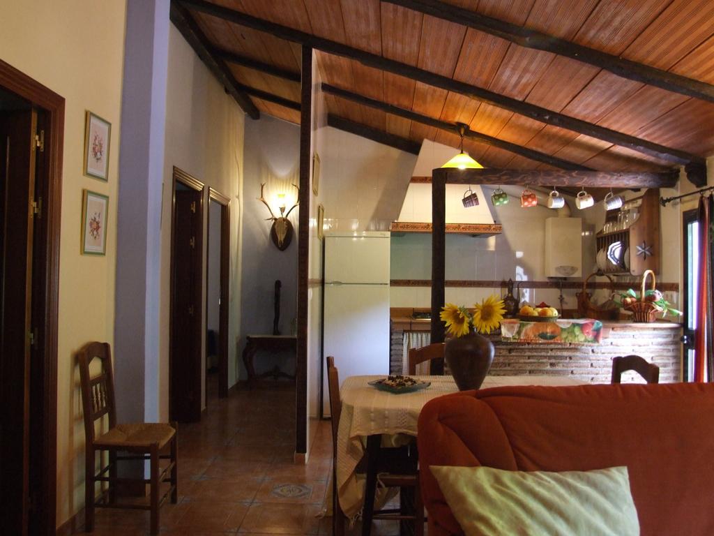 Гостьовий будинок Casa La Rosa P.N. Sierra De Grazalema Бенамаома Екстер'єр фото